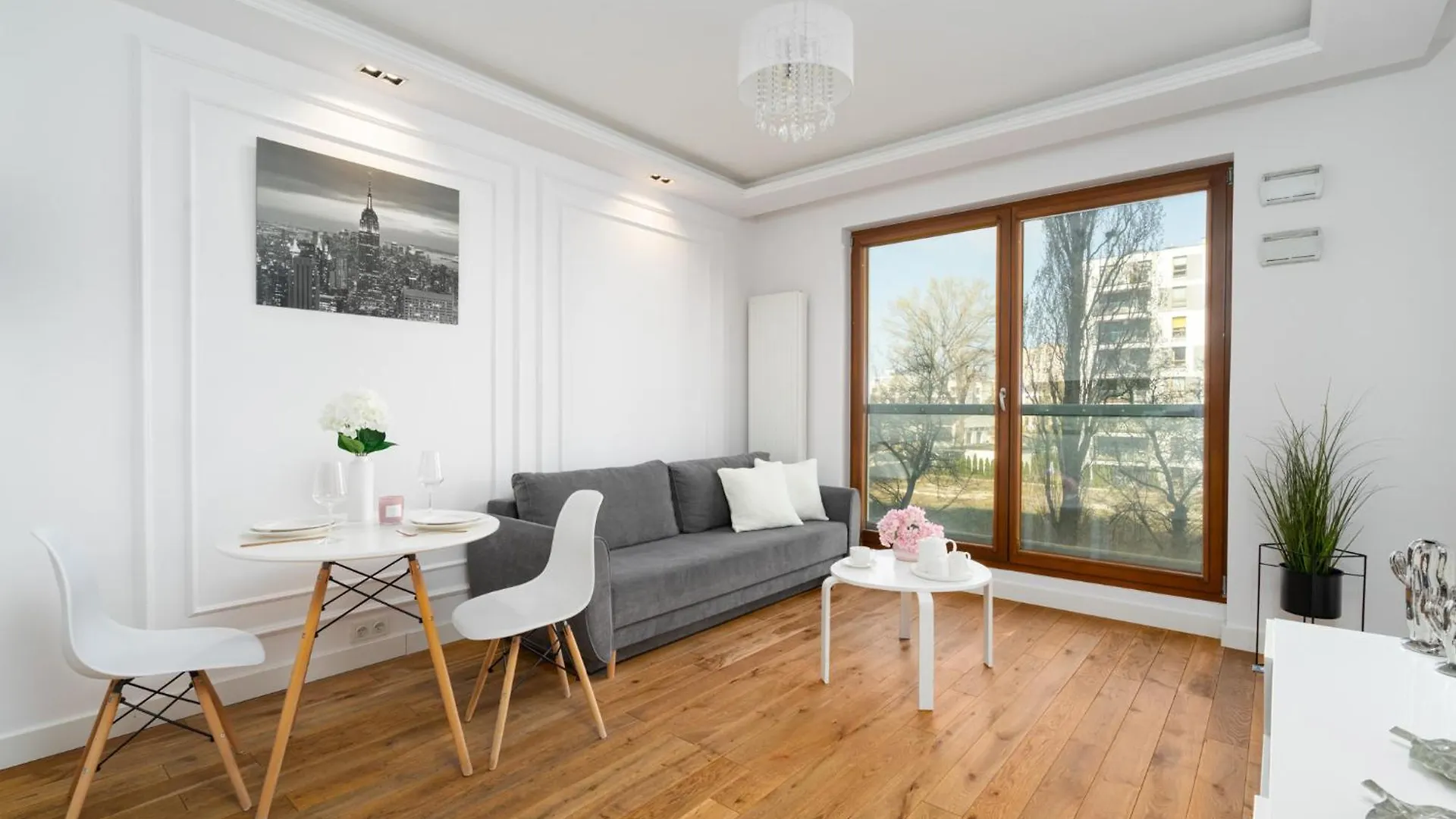 Central Warsaw Apartment - Great Location - Stylish One Bedroom Apartment - City Center - 85-220 0*,  Poland
